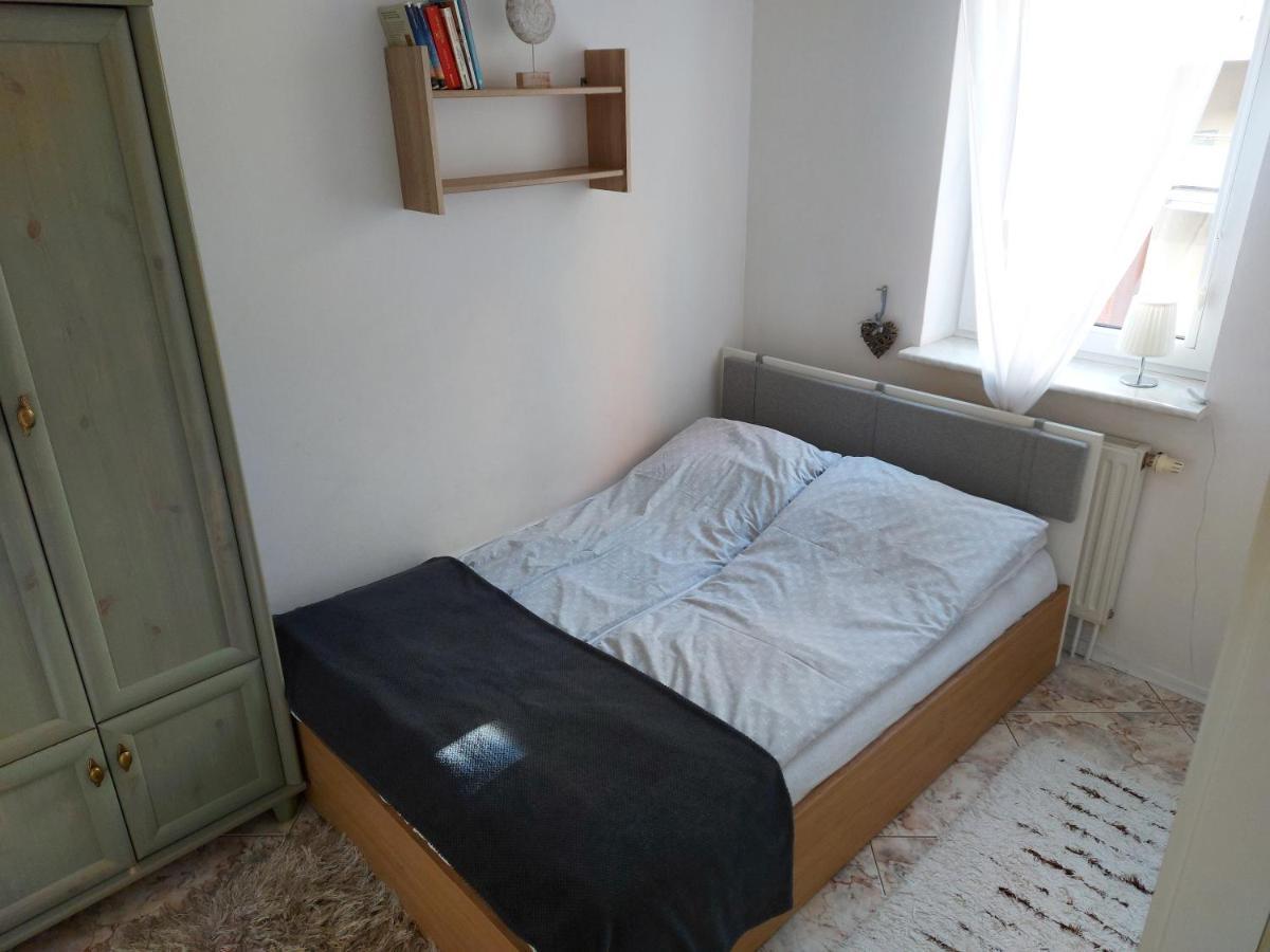 Apartament Portowy Z Garazem, Ul Towarowa Kołobrzeg Exteriör bild