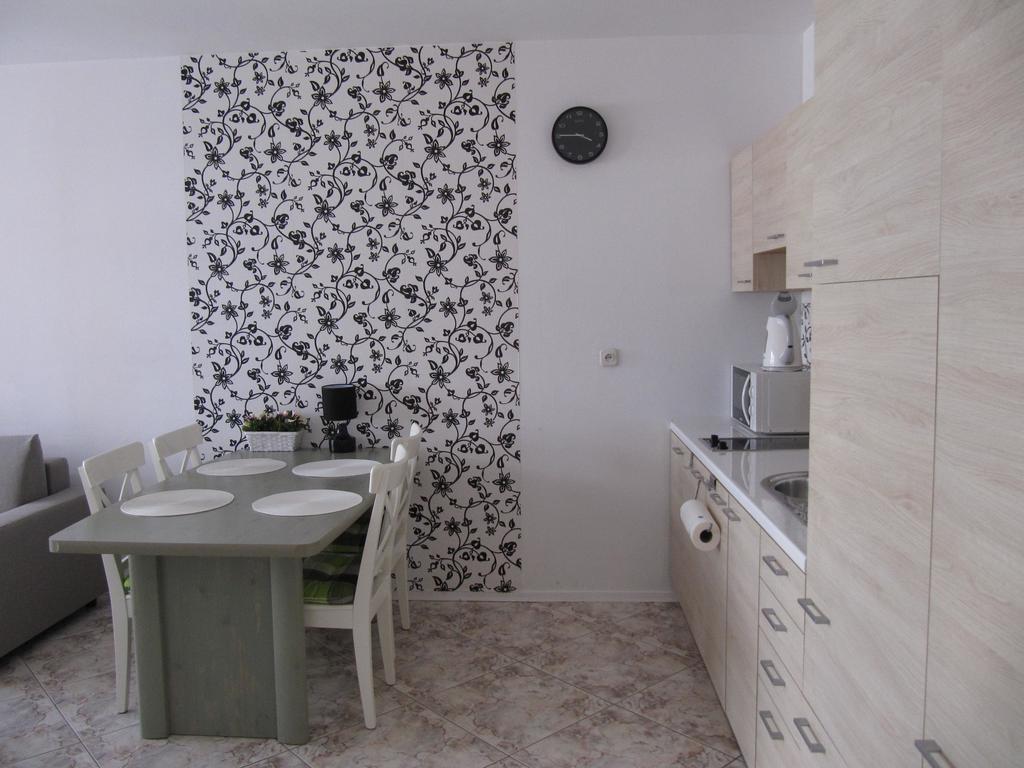 Apartament Portowy Z Garazem, Ul Towarowa Kołobrzeg Exteriör bild