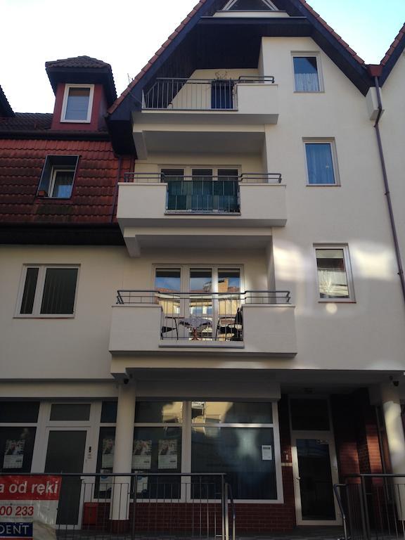 Apartament Portowy Z Garazem, Ul Towarowa Kołobrzeg Exteriör bild