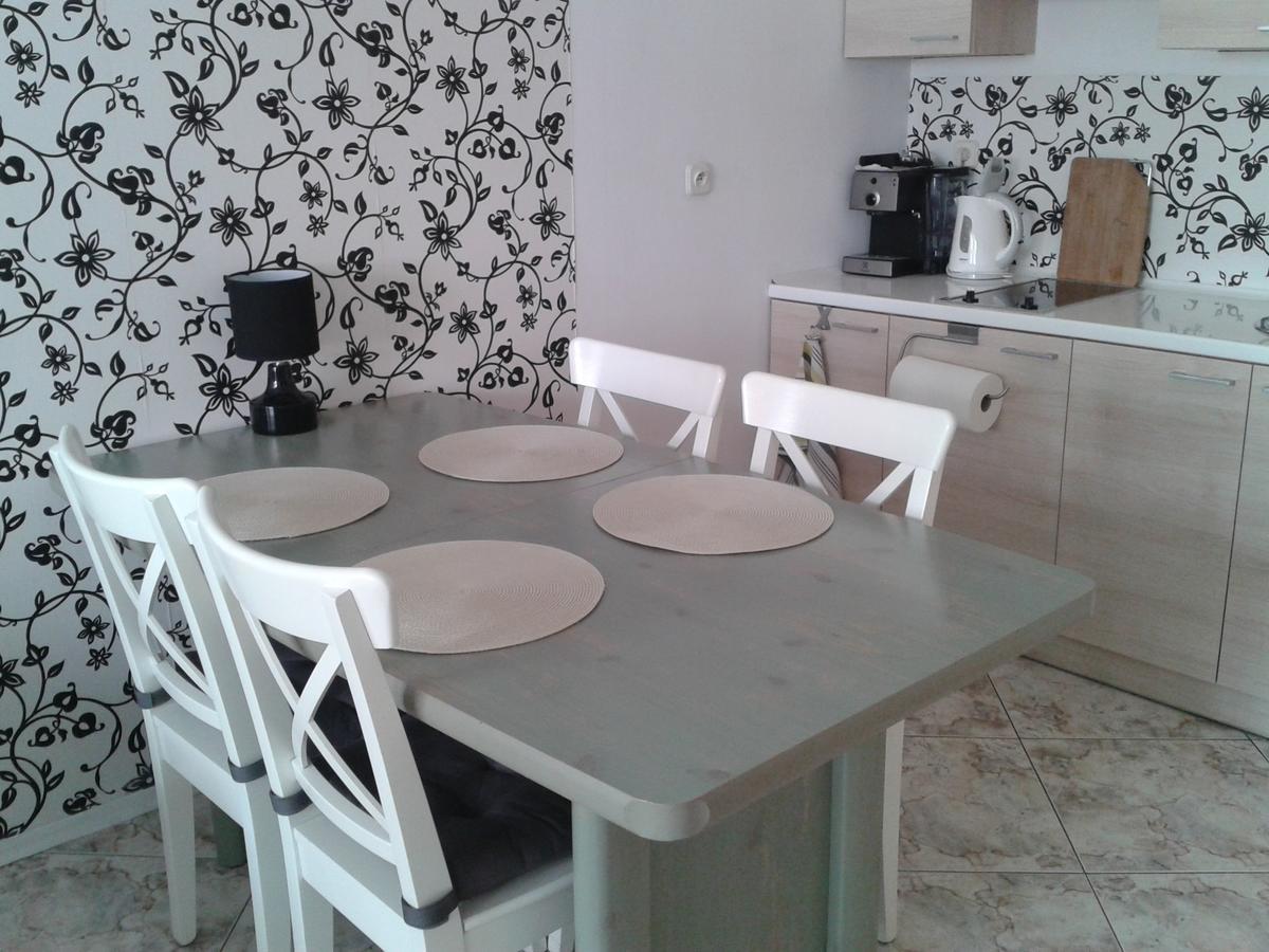 Apartament Portowy Z Garazem, Ul Towarowa Kołobrzeg Exteriör bild